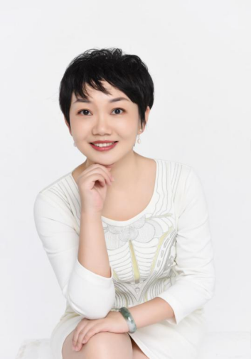 鄭士瓊老師 - 企業培訓師